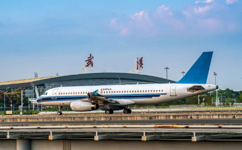 黔东南空运武汉机场